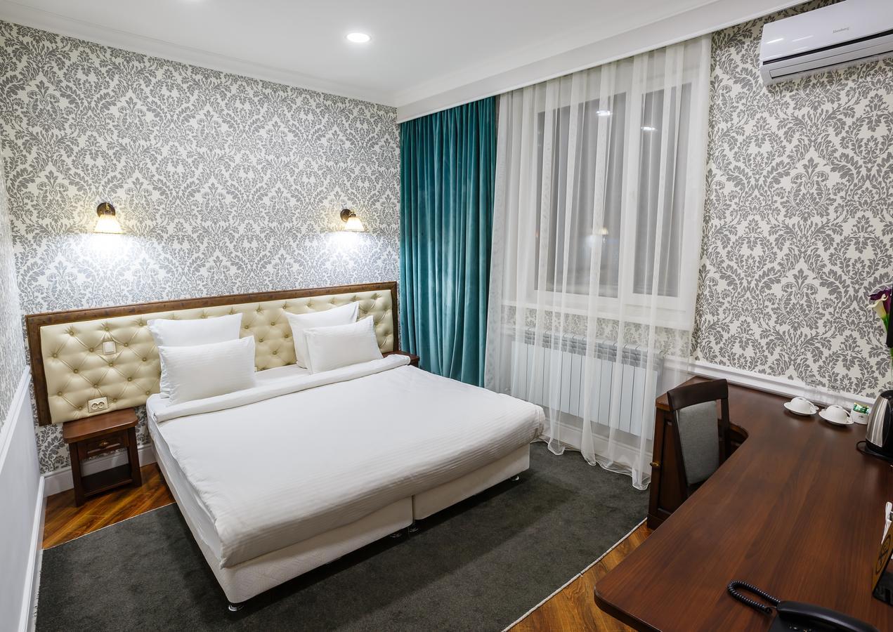 Brown Hotel Astana Zewnętrze zdjęcie