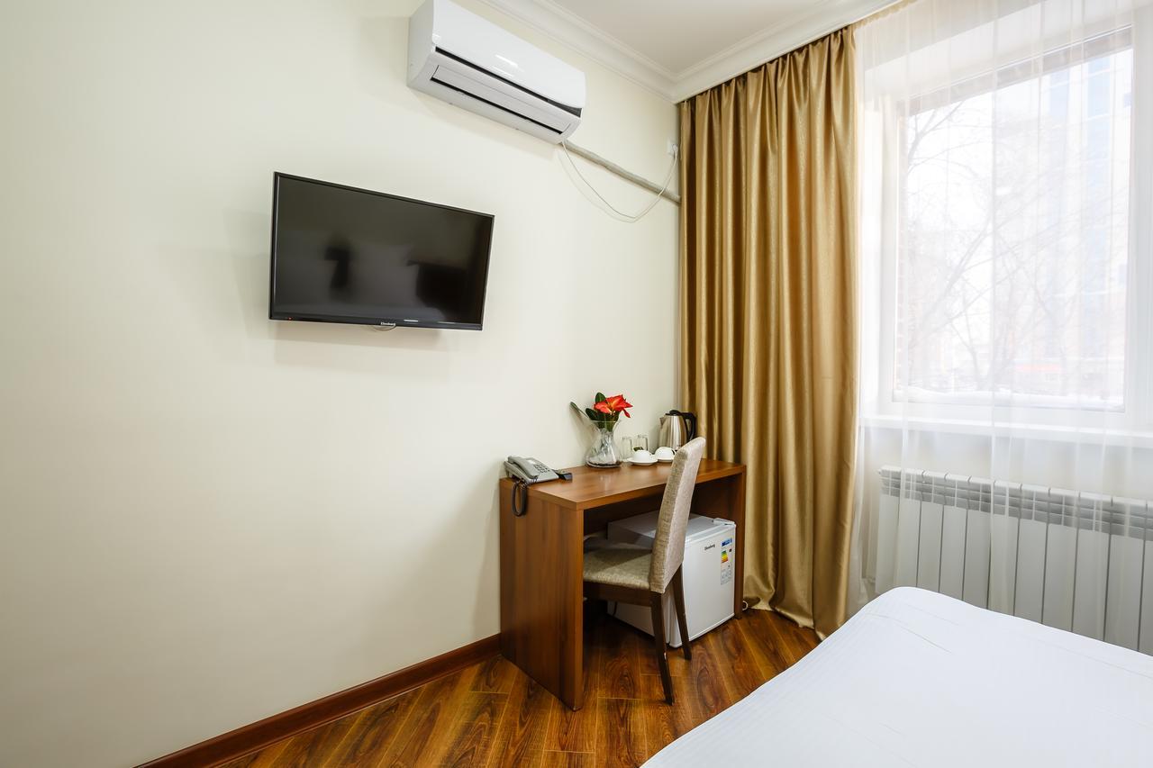 Brown Hotel Astana Zewnętrze zdjęcie