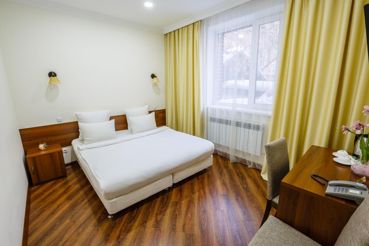 Brown Hotel Astana Zewnętrze zdjęcie